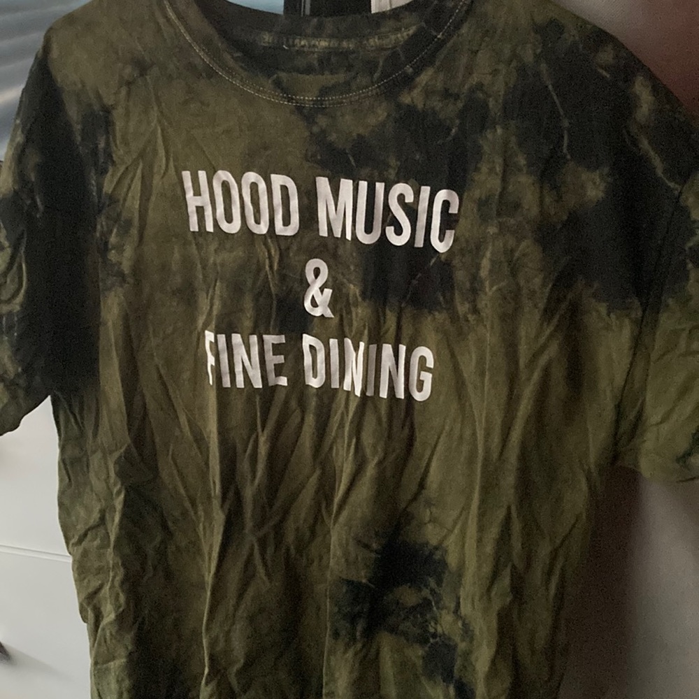 Fashion Nova: T-Shirt
